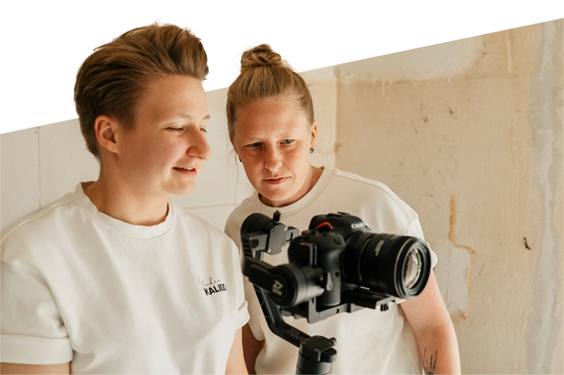 giulia und lisa bei der arbeite